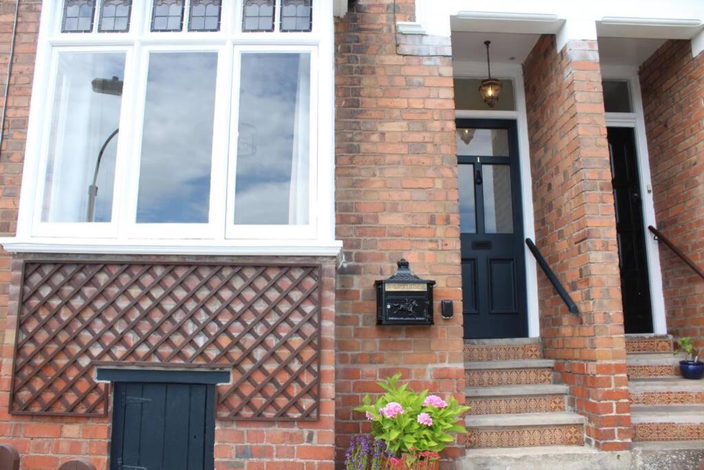 Luxury Townhouse In Town Centre, Views, River Walk, Free Parking Shrewsbury Exterior foto